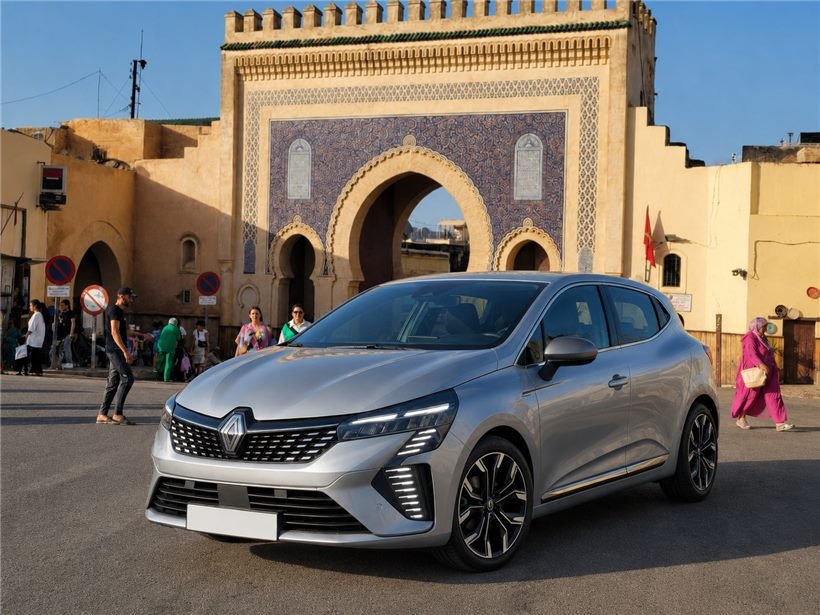 Renault Clio 5 2025 en location à Fès — Économique