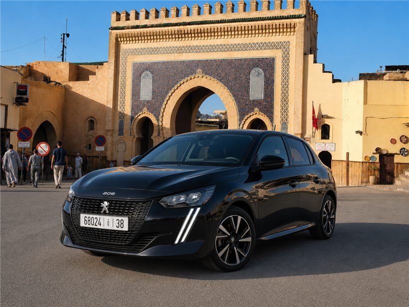 Peugeot 208 2025 en location à Fès — Économique